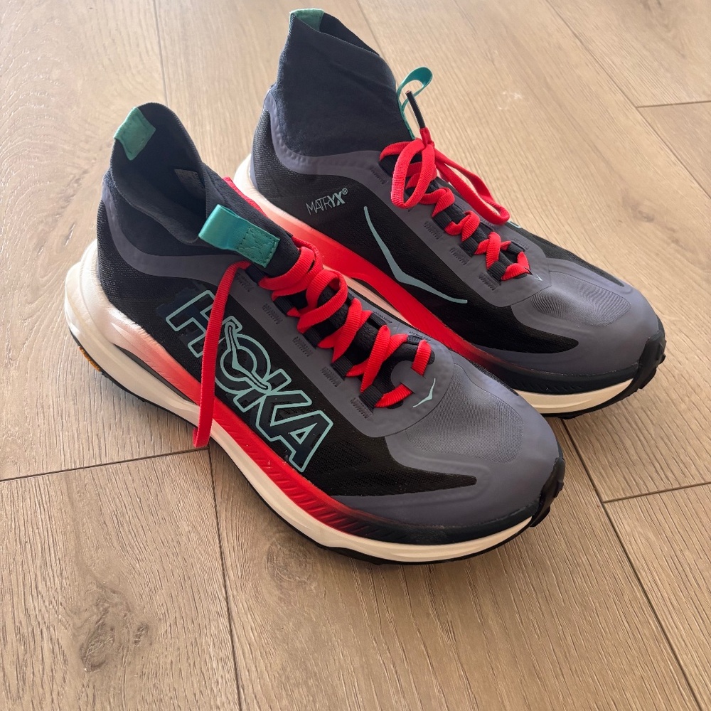 NEW HOKA Tecton X 3 Women's 8.5